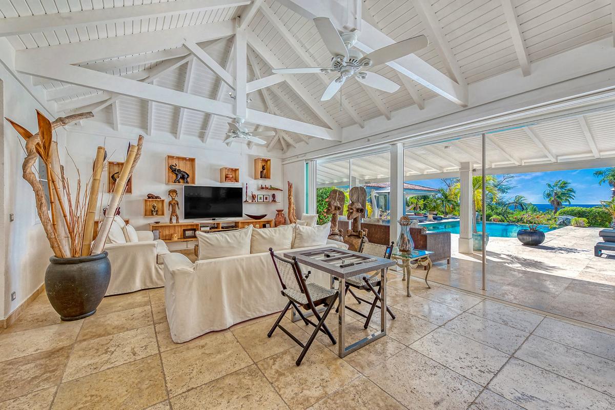 Villa rental Terres Basses St Martin - The living room